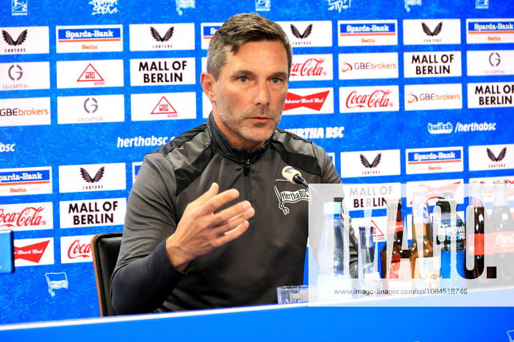DEU GER, Fussball , 2.Fussballbundesliga, Saison 2026 2027, Sportforum, Hertha BSC, Pressekonferenz Cheftrainer Stefan Leitl ( Hertha BSC Berlin ) 2. Liga: DFB DFL regulations prohibit any use of photographs as image sequences and or quasi-video) nordphoto GmbH Engler Berlin Sportforum Berlin Deutschland