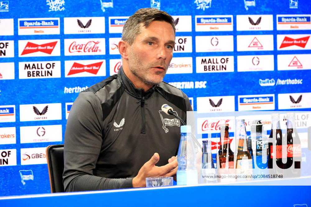 DEU GER, Fussball , 2.Fussballbundesliga, Saison 2026 2027, Sportforum, Hertha BSC, Pressekonferenz Cheftrainer Stefan Leitl ( Hertha BSC Berlin ) 2. Liga: DFB DFL regulations prohibit any use of photographs as image sequences and or quasi-video) nordphoto GmbH Engler Berlin Sportforum Berlin Deutschland