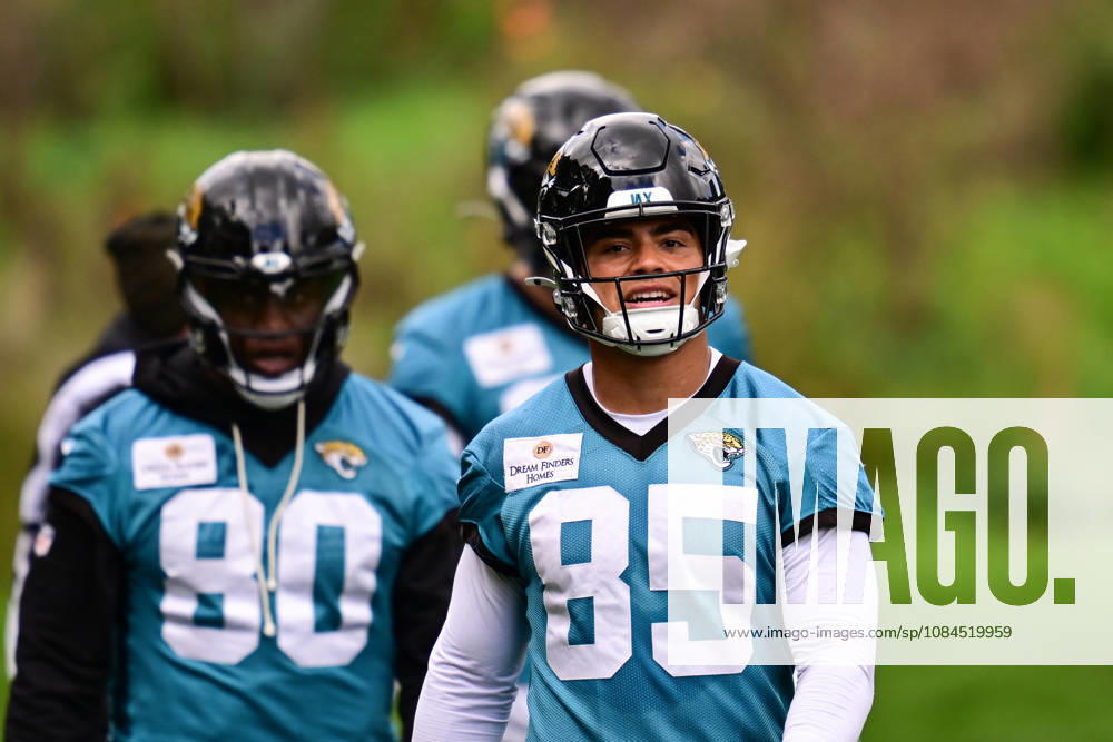 Jacksonville Jaguars, Press and Training Jacksonville Jaguars tight end Brenton Strange (85) during the press conference, PK, Pressekonferenz practise session for Jacksonville Jaguars at the Grove Hotel, Chandler s Cross, UK on 14 October 2026. Chandler s Cross Grove Hotel Hertfordshire UK Editorial use only ,