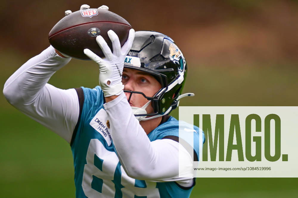 Jacksonville Jaguars, Press and Training Jacksonville Jaguars tight end Tanner Koziol (88) during the press conference, PK, Pressekonferenz practise session for Jacksonville Jaguars at the Grove Hotel, Chandler s Cross, UK on 14 October 2026. Chandler s Cross Grove Hotel Hertfordshire UK Editorial use only ,