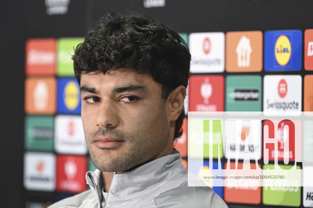 Hoffenheim s press conference, PK, Pressekonferenz ahead of Besiktas match SINSHEIM, GERMANY - OCTOBER 14: Hoffenheim head coach Christian Ilzer and defender Ozan Kabak (seen) speak during a press conference ahead of their UEFA Europa League Week 2 match against Besiktas, on October 14, 2026 in Sinsheim, Germany Halil Sagirkaya Anadolu Sinsheim Germany. Editorial use only. Please get in touch for any other usage.