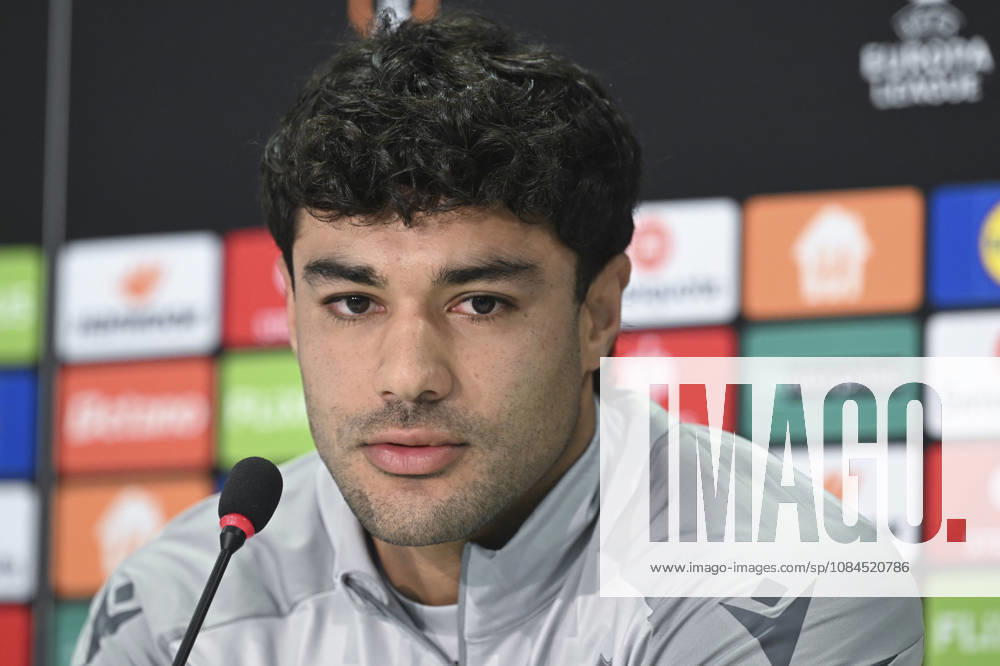 Hoffenheim s press conference, PK, Pressekonferenz ahead of Besiktas match SINSHEIM, GERMANY - OCTOBER 14: Hoffenheim head coach Christian Ilzer and defender Ozan Kabak (seen) speak during a press conference ahead of their UEFA Europa League Week 2 match against Besiktas, on October 14, 2026 in Sinsheim, Germany Halil Sagirkaya Anadolu Sinsheim Germany. Editorial use only. Please get in touch for any other usage.