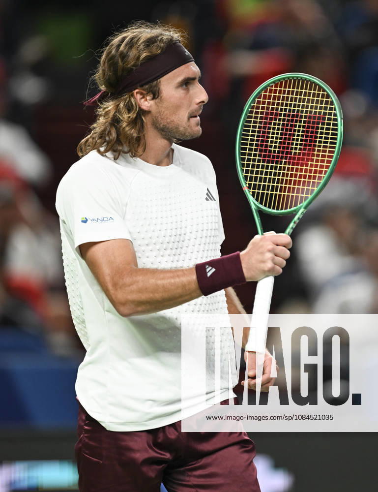(261014) -- SHANGHAI, Oct. 14, 2026 -- Stefanos Tsitsipas of Greece celebrates scoring during the men s round of 16 match against Daniil Medvedev of Russia at the 2026 ATP, Tennis Herren tour Shanghai Masters tennis tournament in Shanghai, China, Oct. 14, 2026. ) (SP)CHINA-SHANGHAI-TENNIS-SHANGHAI MASTERS-MEN S SINGLES (CN) ChenxHaoming