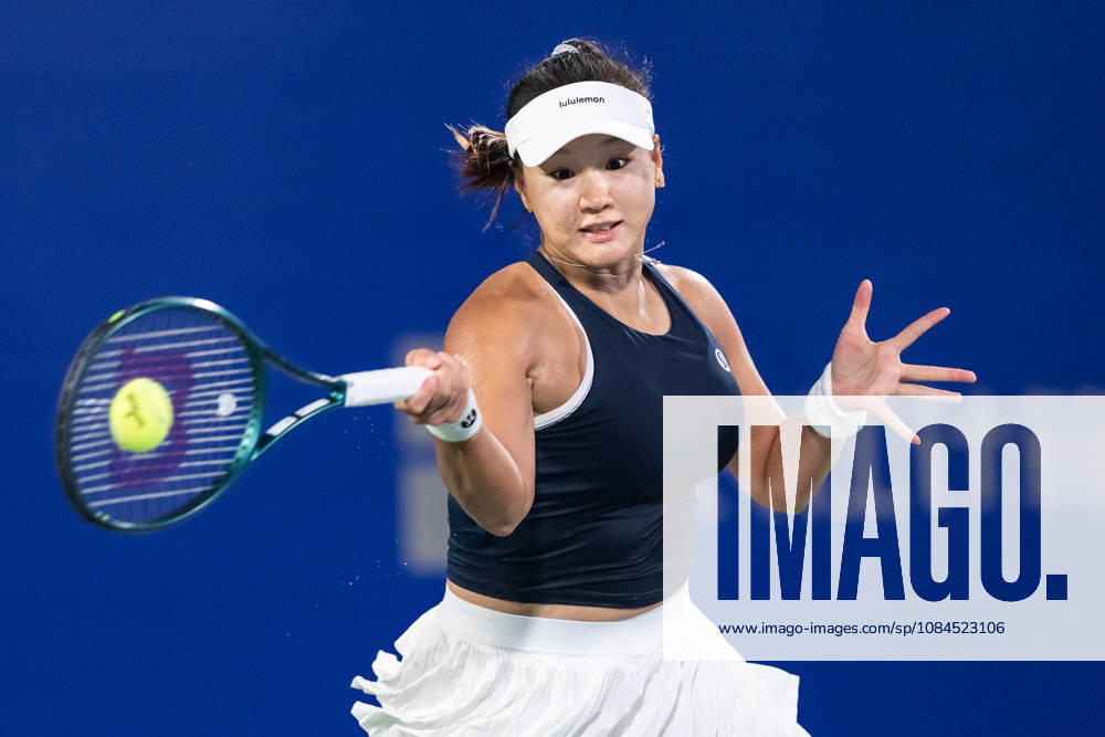 Hanyu Guo of China plays against Katie Volynets of USA ( not in view) during the Wuhan Open final match at the Optics Valley International Tennis Center. Hanyu Guo defeated Katie Volynets with a score of 6-4, 4-6, 7-6. Wuhan China - ZUMAs197 20261014_aaa_s197_093