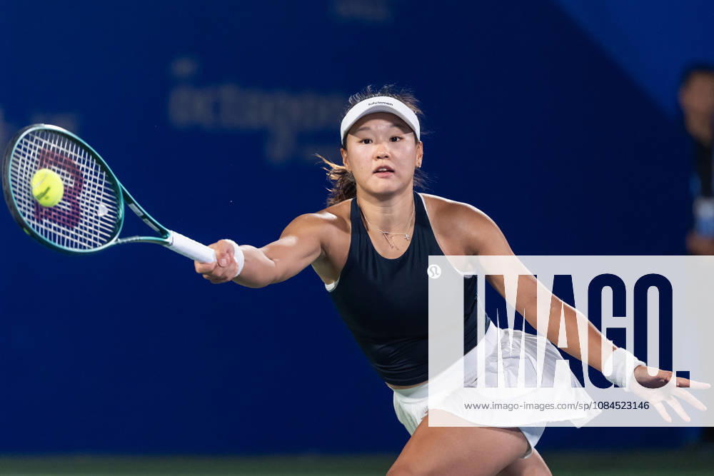 Hanyu Guo of China plays against Katie Volynets of USA ( not in view) during the Wuhan Open final match at the Optics Valley International Tennis Center. Hanyu Guo defeated Katie Volynets with a score of 6-4, 4-6, 7-6. Wuhan China - ZUMAs197 20261014_aaa_s197_105
