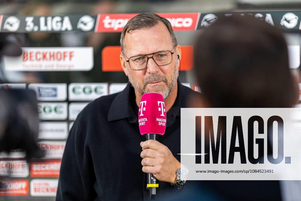 Sascha Hildmann (SSV Jahn Regensburg, Cheftrainer) im Interview bei Magenta GER, SC Verl vs. SSV Jahn Regensburg, Fussball, 3. Liga, 9. Spieltag, Spielzeit 2026 2027, 14.10.2026 DFL Regulations prohibit any use of photographers as image sequences and or quasi-video. GER, SC Verl vs. SSV Jahn Regensburg, Fussball, 3. Liga, 9. Spieltag, Spielzeit 2026 2027, 14.10.2026 Verl