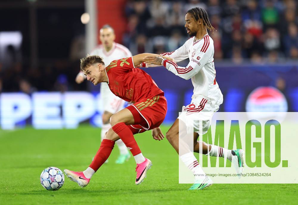 Bradley Barcola of Liverpool and Krystof Danek of LASK LASK v Liverpool, UEFA Champions League, Football, Raiffeisen Arena, Linz, Austria - 14 Oct 2026Linz Raiffeisen Arena Austria