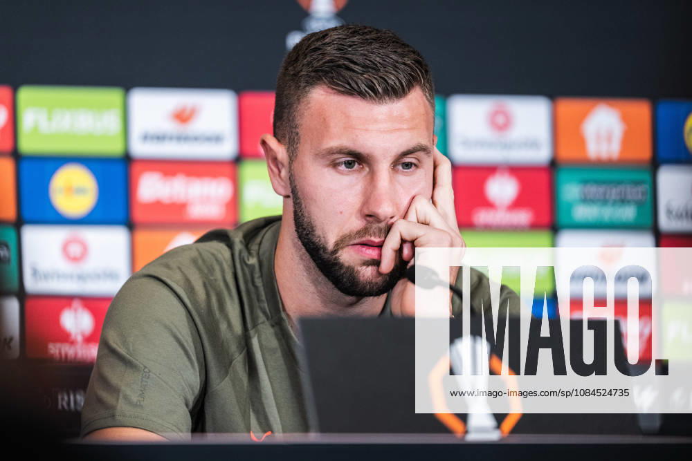 SOCCER - UEFA EL, RBS vs Milan SALZBURG,AUSTRIA,14.OCT.26 - SOCCER - UEFA Europa League, Red Bull Salzburg vs AC Milan, preview, press conference, PK, Pressekonferenz Milan. Image shows Strahinja Pavlovic (Milan). GEPAxpictures Arellano