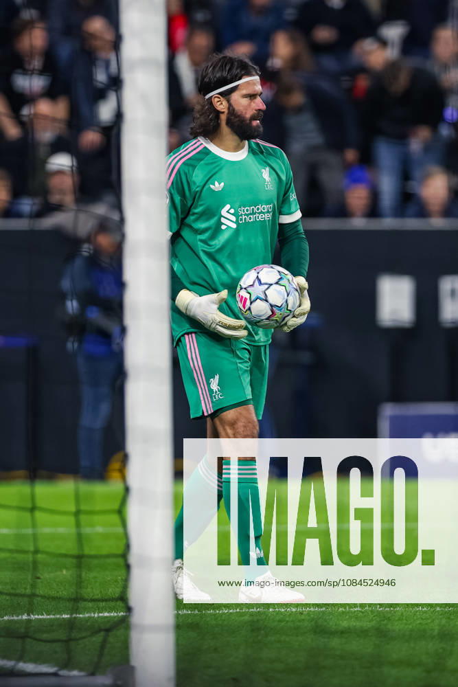 SOCCER - UEFA CL, LASK vs Liverpool LINZ,AUSTRIA,14.OCT.26 - SOCCER - UEFA Champions League, Linzer ASK vs Liverpool FC. Image shows Alisson Becker (Liverpool). GEPAxpictures xManuelxBinder