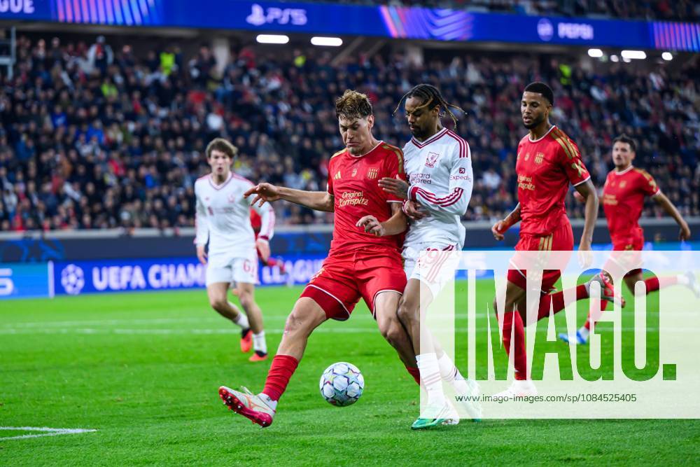 SOCCER - UEFA CL, LASK vs Liverpool LINZ,AUSTRIA,14.OCT.26 - SOCCER - UEFA Champions League, Linzer ASK vs Liverpool FC. Image shows Joao Tornich (LASK) and Bradley Barcola (Liverpool). GEPAxpictures xChristianxMoser