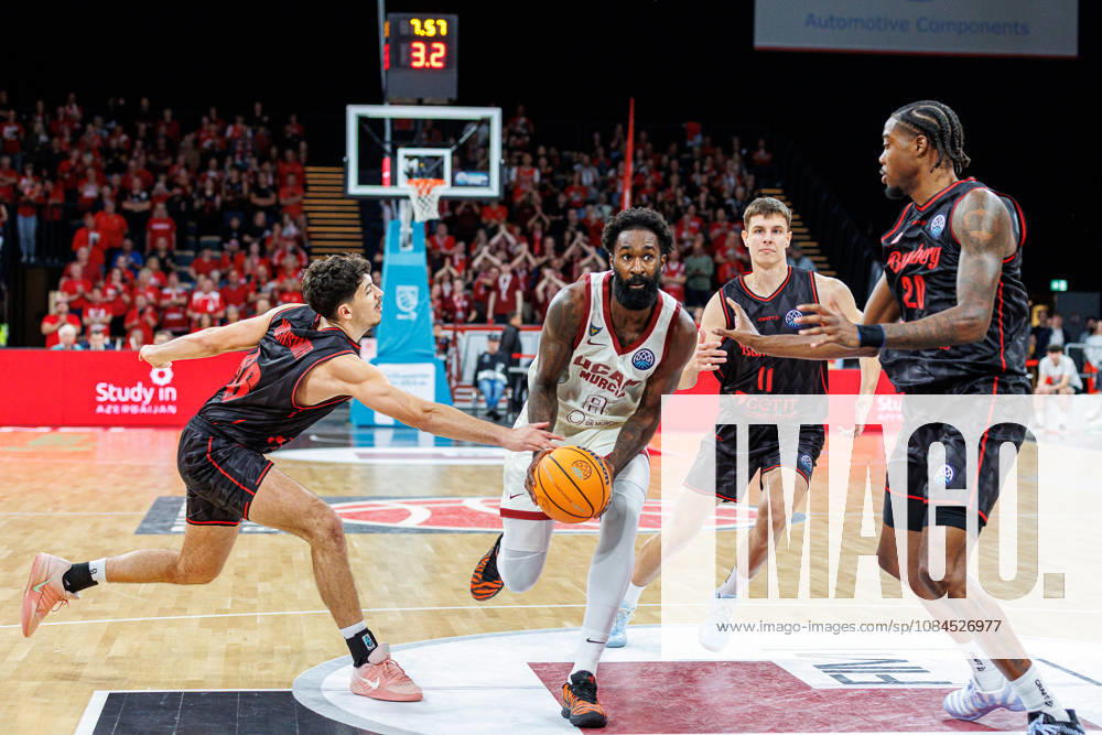 Yuval Hochstadter (BMA365 Bamberg Baskets, 66), Howard Sant-Roos (UCAM Murcia, 08), Richard Balint (BMA365 Bamberg Baskets, 11), Hason Ward (BMA365 Bamberg Baskets, 20), BMA365 Bamberg Baskets vs. UCAM Murcia, Basketball, Basketball Champions League, 3. Spieltag, 14.10.2026 BMA365 Bamberg Baskets vs. UCAM Murcia, Basketball, Basketball Champions League, 3. Spieltag, 14.10.2026 Bamberg