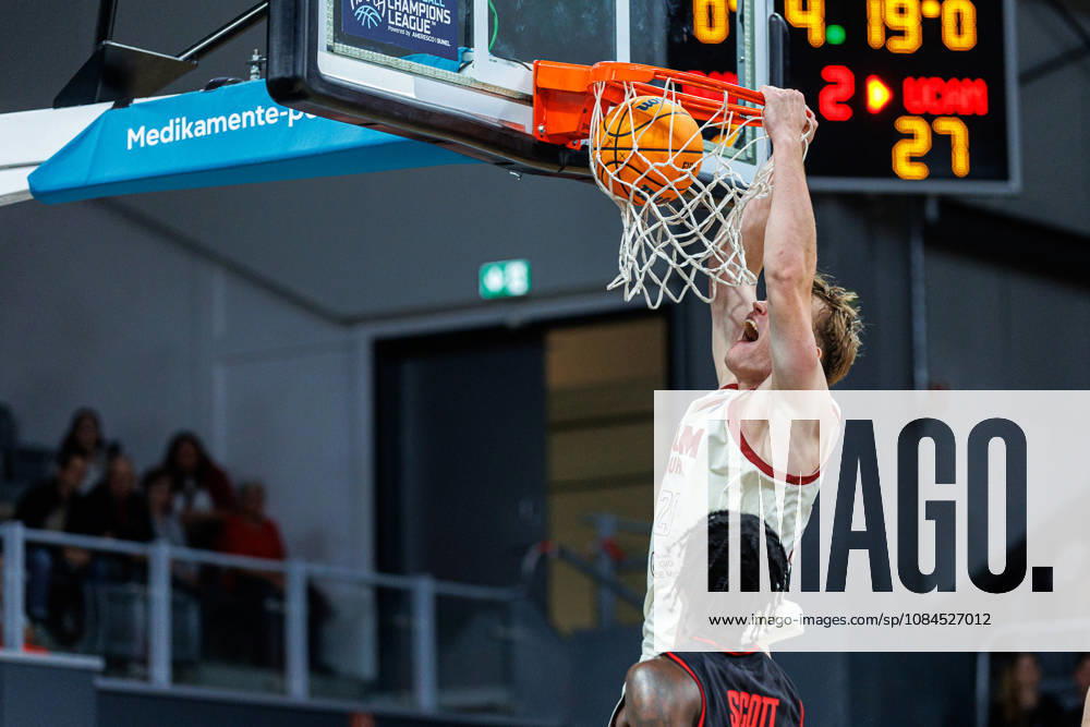 Marcis Steinbergs (UCAM Murcia, 28), BMA365 Bamberg Baskets vs. UCAM Murcia, Basketball, Basketball Champions League, 3. Spieltag, 14.10.2026 BMA365 Bamberg Baskets vs. UCAM Murcia, Basketball, Basketball Champions League, 3. Spieltag, 14.10.2026 Bamberg