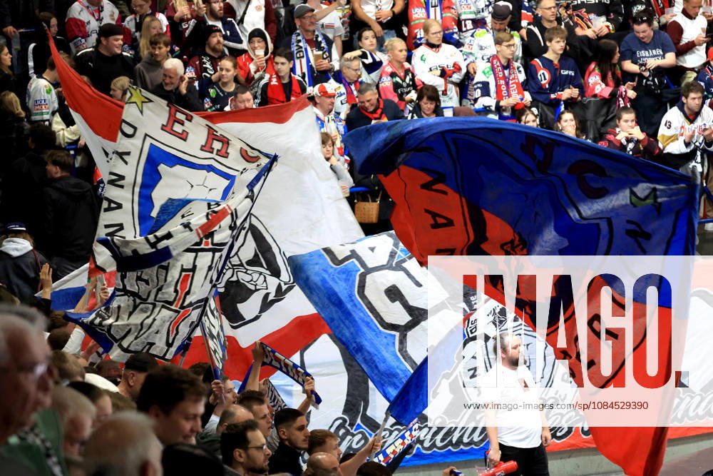 DEU, GER, Eishockey, Champions League, Saison 2026 27, Berlin, Eisbaeren Berlin vs. Klagenfurther AC Eisbaeren-Berlin-Fanblock,Fans,Fahnen nordphoto GmbH Engler Stadt Wellblechpalast Bundesland Land