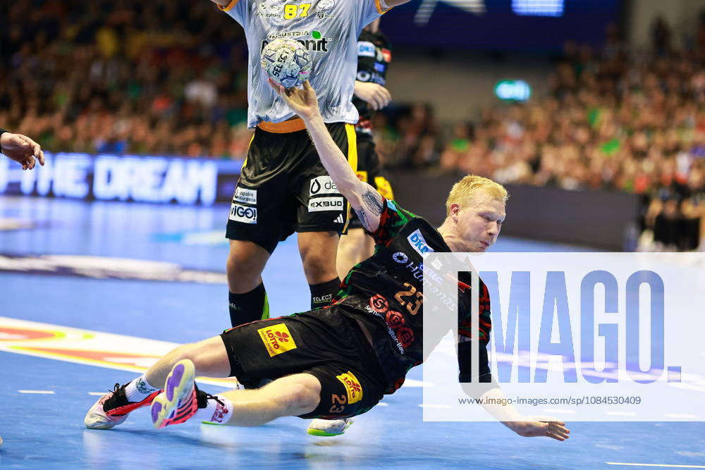 2026.10.14 Magdeburg Pilka reczna , Liga Mistrzow EHF , sezon 2026 27 SC Magdeburg -Industria Kielce N z Magnus Saugstrup Foto Tomasz Fafara PressFocus 2026.10.14 Magdeburg Handball , EHF Champions League , 2026 2027 season SC Magdeburg - Industria Kielce Magnus Saugstrup Credit: Tomasz Fafara PressFocus NEWSPIX.PL --- newspix.pl