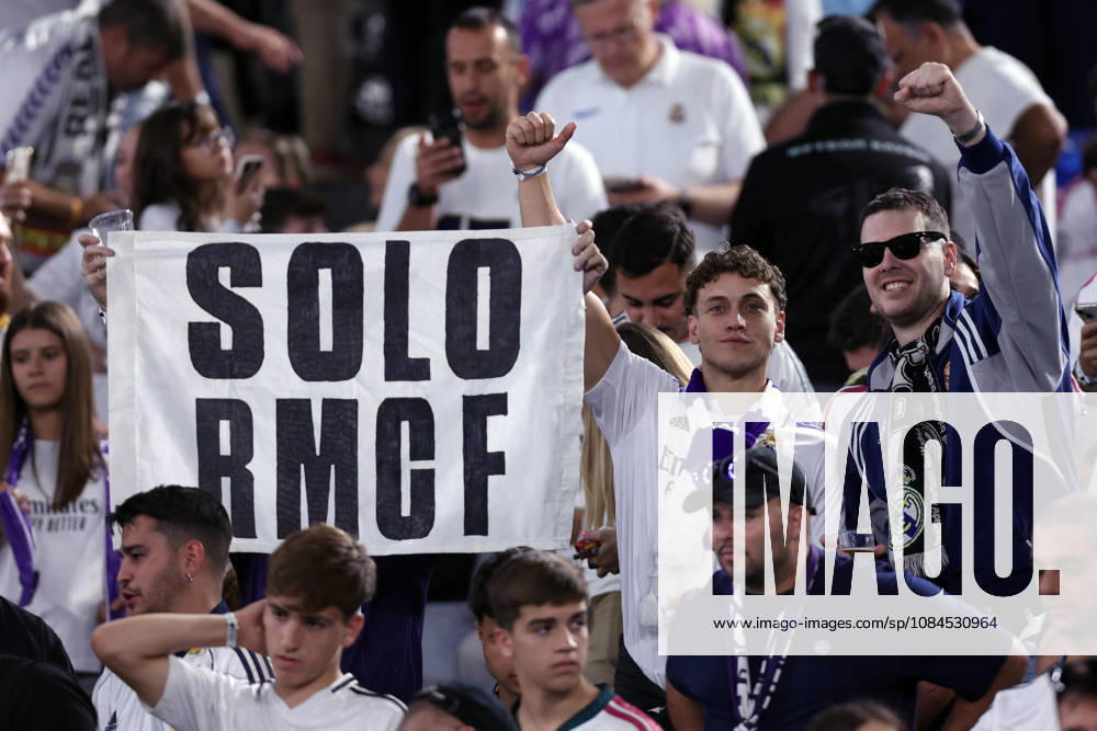 SOCCER - UEFA Champions League - AS Roma vs. Real Madrid Photo by IPA ABACAPRESS.COM89686138 - Rome, Italy — October 14, 2026: A Real Madrid fan in the stands holding a Mourinho banner and Lazio flags during the 2026–2027 UEFA Champions League soccer match between AS Roma and Real Madrid CF at the Olympic Stadium in Rome. Rome Italy