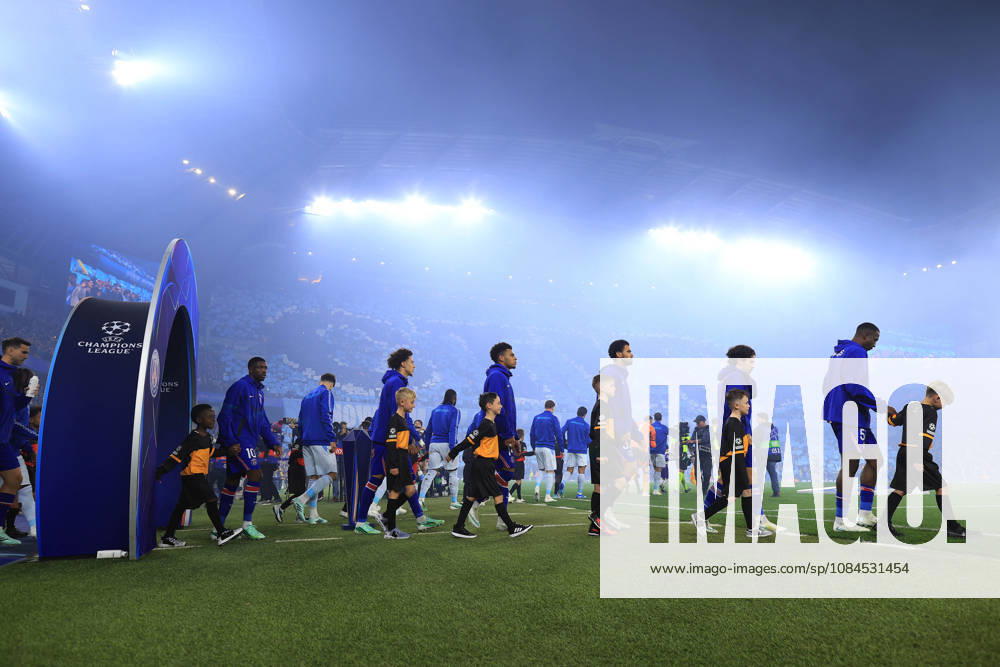 Manchester City v Paris Saint-Germain 14th October 2026 - UEFA Champions League - League Phase - Manchester City v Paris Saint-Germain - PSG walk out onto the pitch - Photo: Simon Stacpoole Offside. Manchester UK