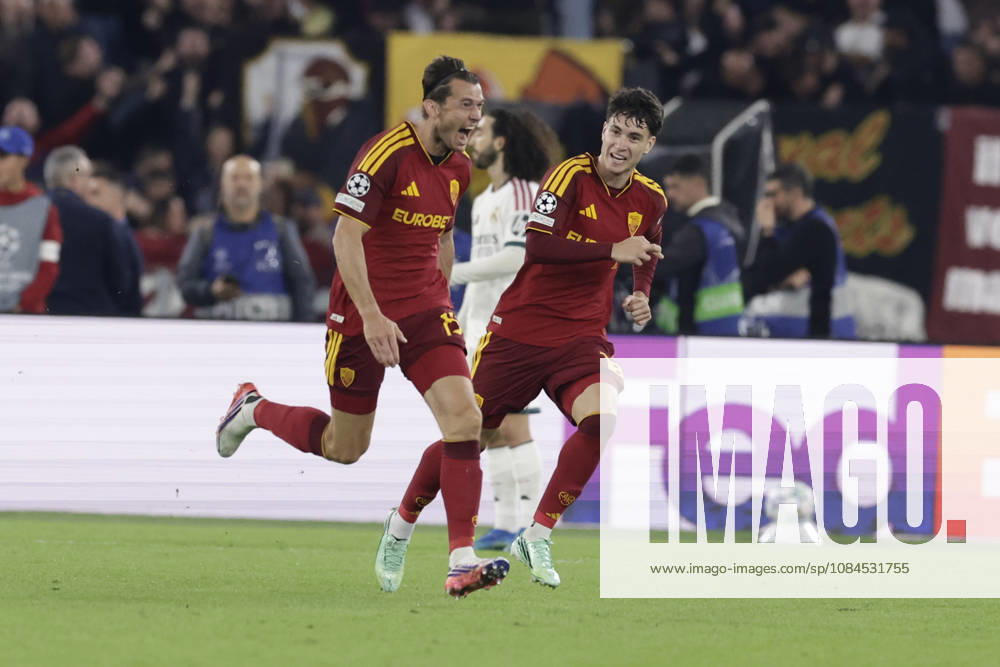 UEFA Champions League AS Roma vs Real Madrid Romas Dutch midfielder Marten de Roon celebrates after scoring a goal of 1-0 during UEFA Champions League match between AS Roma vs Real Madrid at Olimpico stadium on October 14, 2026 in Rome, Italy. _BPH3010