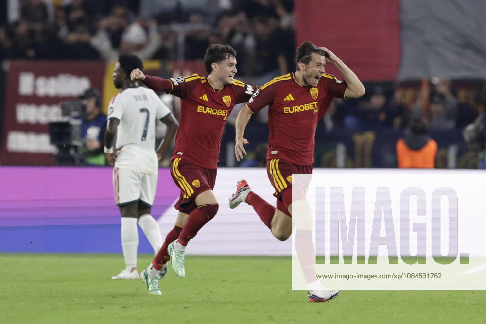 UEFA Champions League AS Roma vs Real Madrid Romas Dutch midfielder Marten de Roon celebrates after scoring a goal of 1-0 during UEFA Champions League match between AS Roma vs Real Madrid at Olimpico stadium on October 14, 2026 in Rome, Italy. _BPH3019