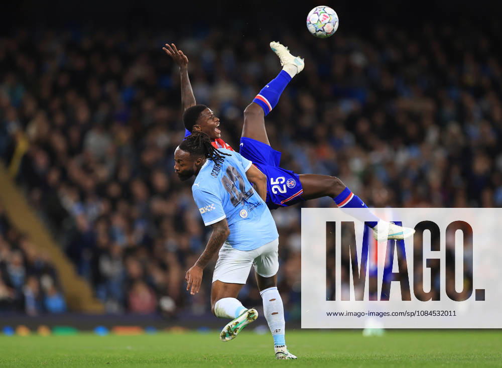 Manchester City v Paris Saint-Germain 14th October 2026 - UEFA Champions League - League Phase - Manchester City v Paris Saint-Germain - Nuno Mendes of Paris Saint-Germain and Antoine Semenyo of Manchester City - Photo: Simon Stacpoole Offside. Manchester UK