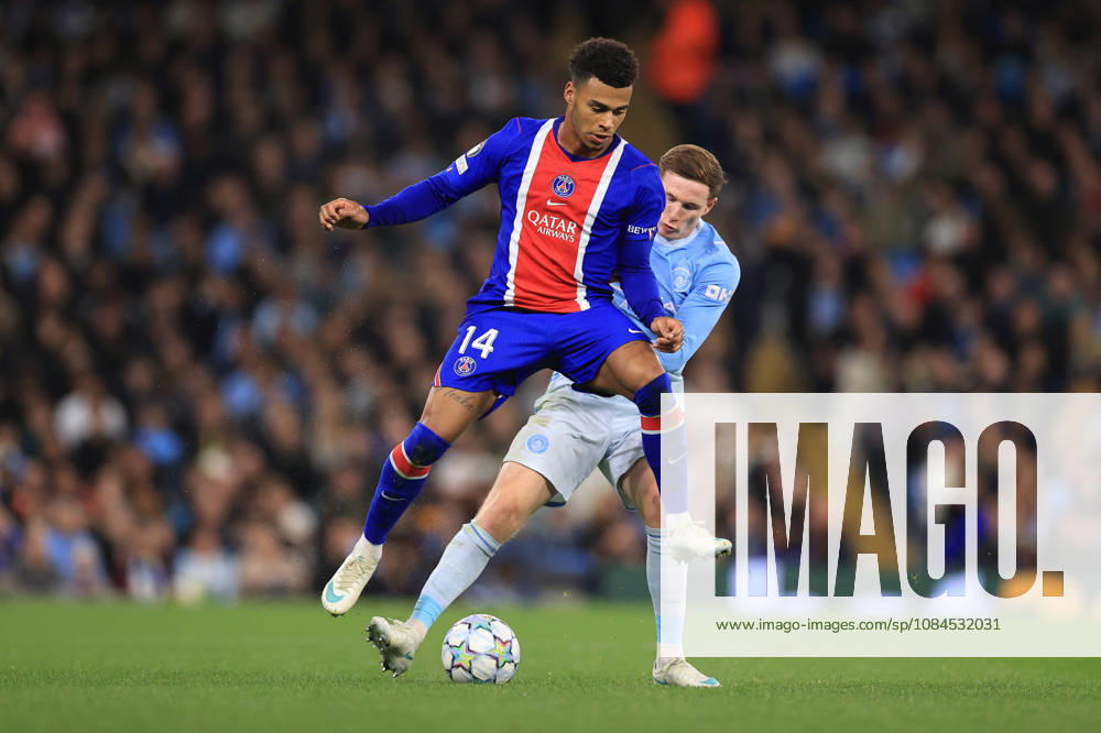 Manchester City v Paris Saint-Germain 14th October 2026 - UEFA Champions League - League Phase - Manchester City v Paris Saint-Germain - Desire Doue of Paris Saint-Germain and Elliot Anderson of Manchester City - Photo: Simon Stacpoole Offside. Manchester UK