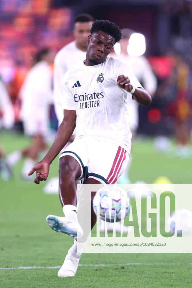SOCCER - UEFA Champions League - AS Roma vs. Real Madrid Photo by IPA ABACAPRESS.COM89687322 - Rome, Italy - October 14, 2026: Aurelien Tchouameni (midfielder) of Real Madrid during warm-ups before the 2026-2027 UEFA Champions League soccer match between AS Roma and Real Madrid CF at the Olympic Stadium in Rome. Rome Italy