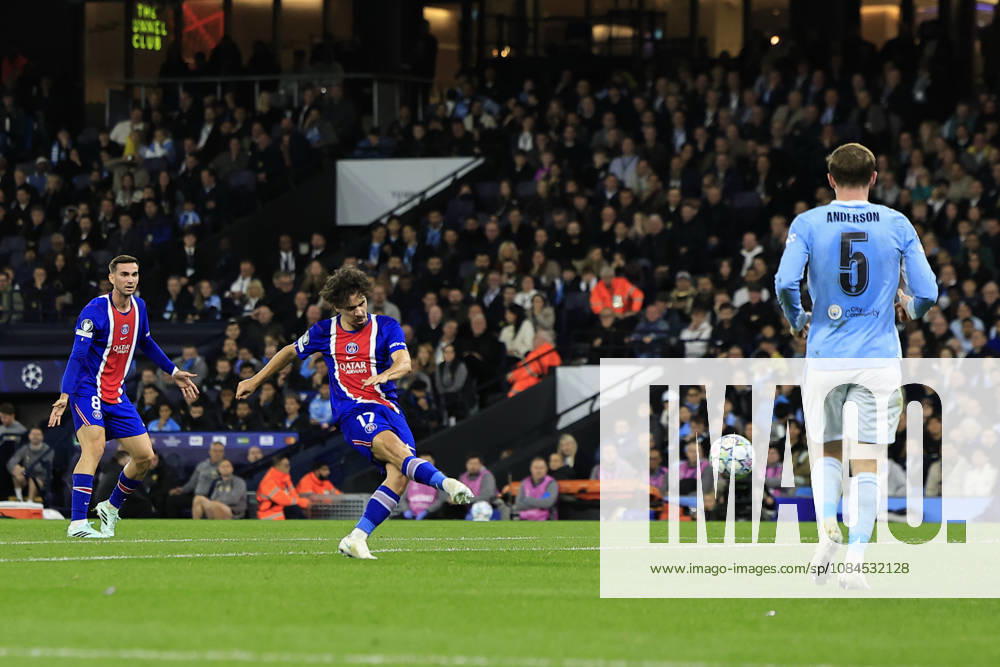 Manchester City v Paris Saint-Germain, Champions League GOAL. Vitinha (17) of Paris Saint-Germain scores to make it 0-3 during the Champions League match between Manchester City and Paris Saint-Germain at the Etihad Stadium, Manchester, UK on 14 October 2026. Manchester Etihad Stadium Manchester UK Editorial use only ,