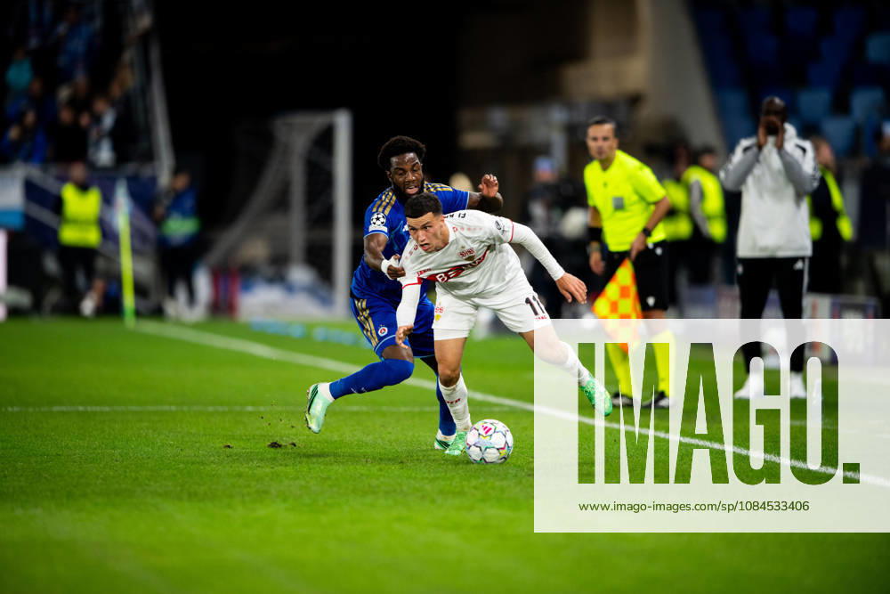 Champions League, 2. Spieltag, Å K Slovan Bratislava vs. VfB Stuttgart im Å tadion Tehelnà pole Narodný futbalový Å¡tadion Bilal El Khannouss (VfB) gegen Sandro Cruz (Slovan) Im Zweikampf WICHTIGER HINWEIS: Gemäß den Vorgaben des DFB und der DFL ist es untersagt, in dem Stadion und oder vom Spiel angefertigte Fotoaufnahmen in Form von Sequenzbildern und oder videoähnlichen Fotostrecken zu verwerten bzw. verwerten zu lassen.
