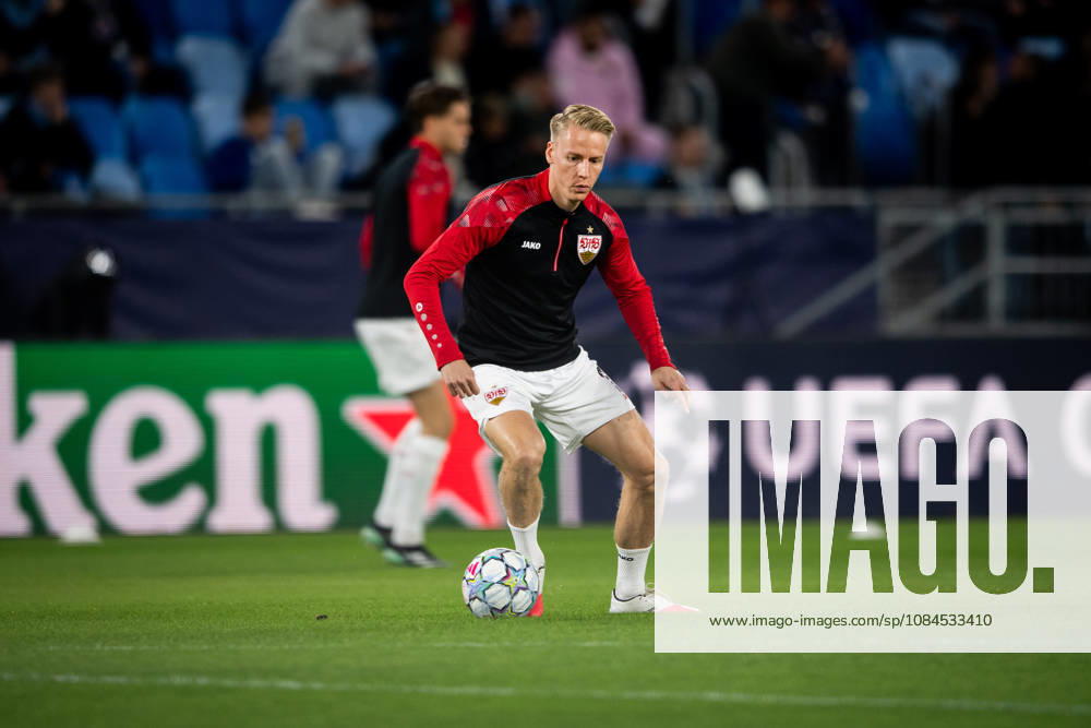 Champions League, 2. Spieltag, Å K Slovan Bratislava vs. VfB Stuttgart im Å tadion Tehelnà pole Narodný futbalový Å¡tadion Bilal El Khannouss (VfB) beim Warm Up WICHTIGER HINWEIS: Gemäß den Vorgaben des DFB und der DFL ist es untersagt, in dem Stadion und oder vom Spiel angefertigte Fotoaufnahmen in Form von Sequenzbildern und oder videoähnlichen Fotostrecken zu verwerten bzw. verwerten zu lassen.