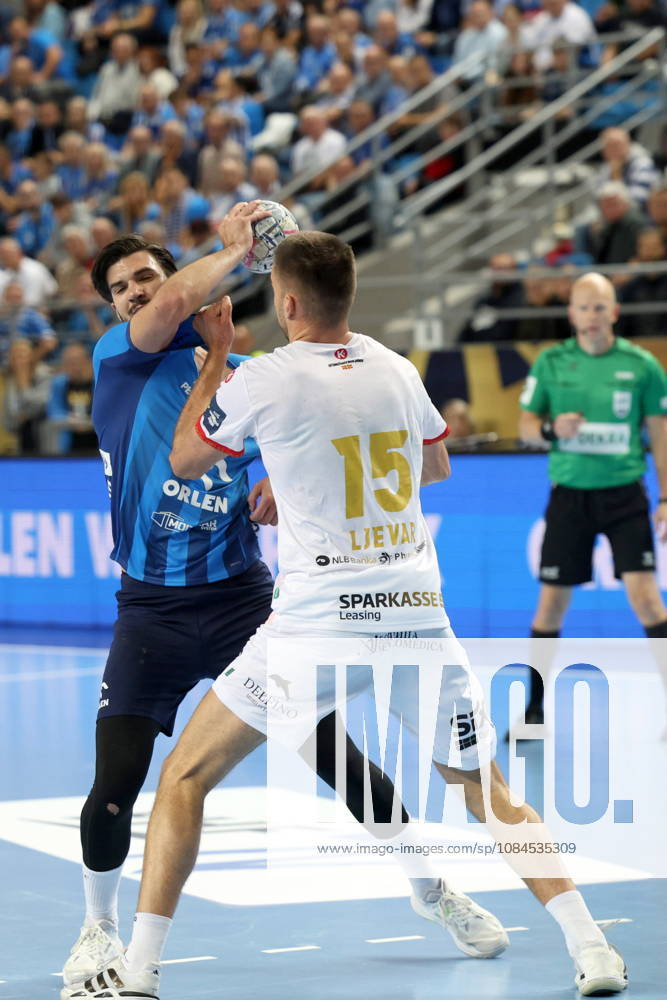 Plock 14.10.2026 Liga mistrzow pilka reczna mezczyzn faza grupowa sezon 2026 27 --- Group phase mens handball EHF Champions League Orlen Wisla Plock - HC Vardar 1961 Skopje Gergo Fazekas Fot. Marcin Solarz FotoPyK NEWSPIX.PL --- newspix.pl