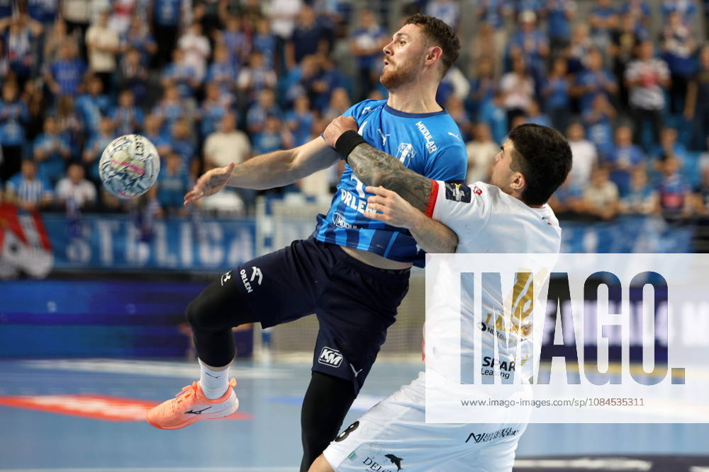 Plock 14.10.2026 Liga mistrzow pilka reczna mezczyzn faza grupowa sezon 2026 27 --- Group phase mens handball EHF Champions League Orlen Wisla Plock - HC Vardar 1961 Skopje Mitja Janc Milan Lazarevski Fot. Marcin Solarz FotoPyK NEWSPIX.PL --- newspix.pl