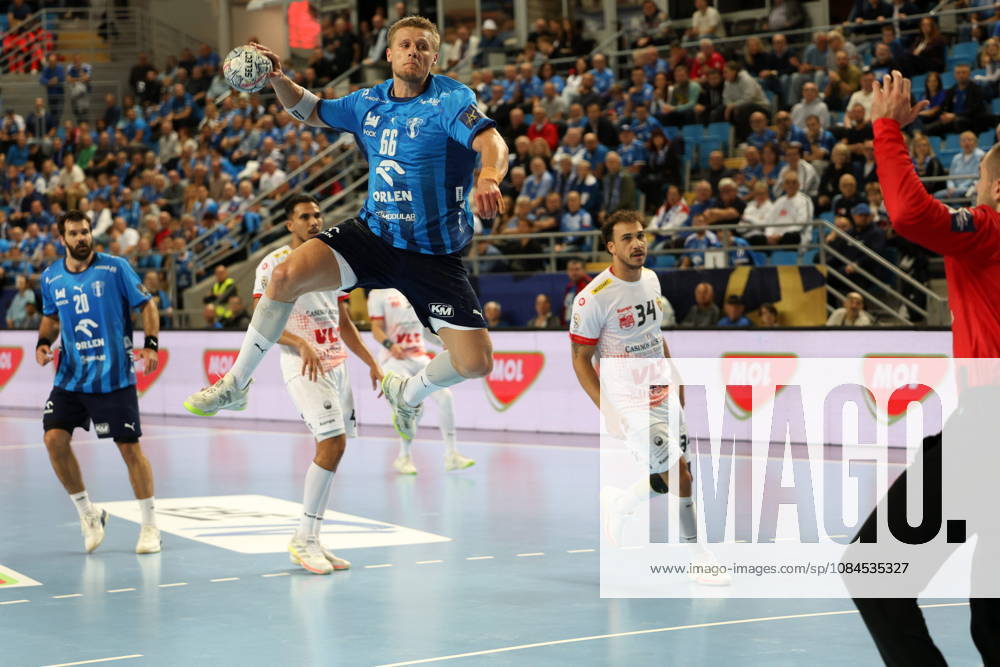 Plock 14.10.2026 Liga mistrzow pilka reczna mezczyzn faza grupowa sezon 2026 27 --- Group phase mens handball EHF Champions League Orlen Wisla Plock - HC Vardar 1961 Skopje Frederik Bjerre Fot. Marcin Solarz FotoPyK NEWSPIX.PL --- newspix.pl