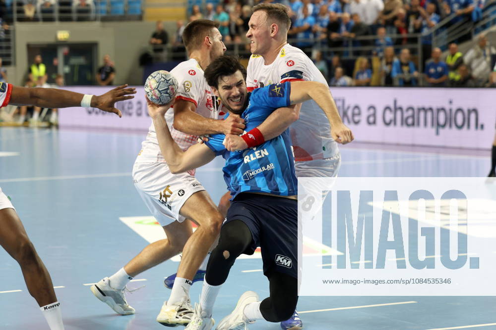 Plock 14.10.2026 Liga mistrzow pilka reczna mezczyzn faza grupowa sezon 2026 27 --- Group phase mens handball EHF Champions League Orlen Wisla Plock - HC Vardar 1961 Skopje Leon Ljevar Wiktor Jankowski Gergo Fazekas Fot. Marcin Solarz FotoPyK NEWSPIX.PL --- newspix.pl