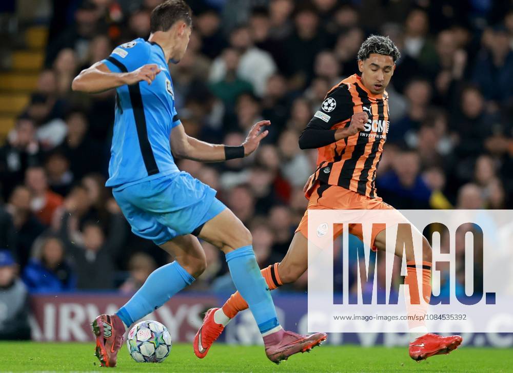 Isaque of Shakhtar Donetsk in action against Filipe Relvas of AEK Athens Shakhtar Donetsk v AEK, UEFA Champions League, Football, Stamford Bridge, London, UK - 14 Oct 2026London Stamford Bridge United Kingdom