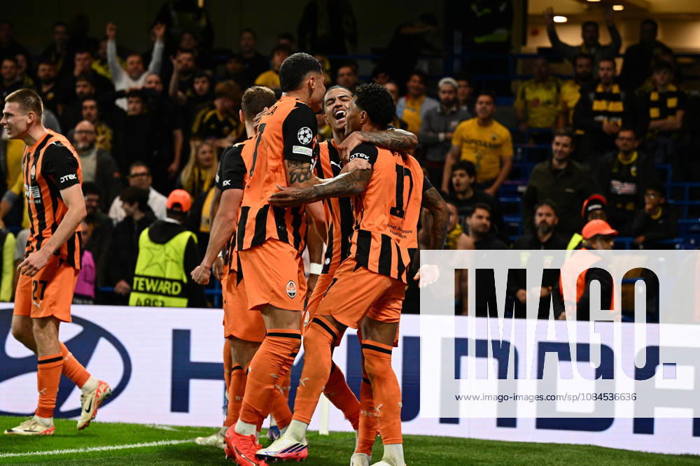 Vinicius Tobias of Shakhtar Donetsk celebrates their second goal with his team mates during the UEFA Champions League 2026 27 League Phase MD2 match between FC Shakhtar Donetsk and AEK Athens at Stamford Bridge on October 14, 2026 in London, England. (Photo by Yaroslav Dunka Sports Press Photo)