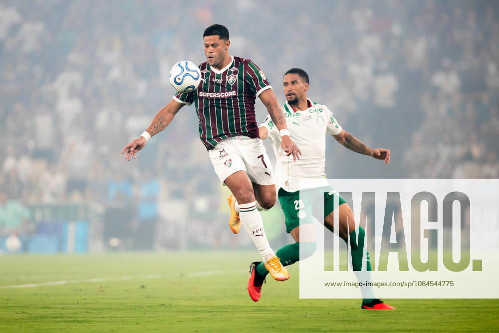 Fluminense v Palmeiras - Copa Libertadores 2026 RIO DE JANEIRO, BRAZIL - OCTOBER 14: Hulk of Fluminense in action during the CONMEBOL Libertadores semifinal first-leg match between Fluminense and Palmeiras at Maracana Stadium on October 14, 2026 in Rio de Janeiro, Brazil.