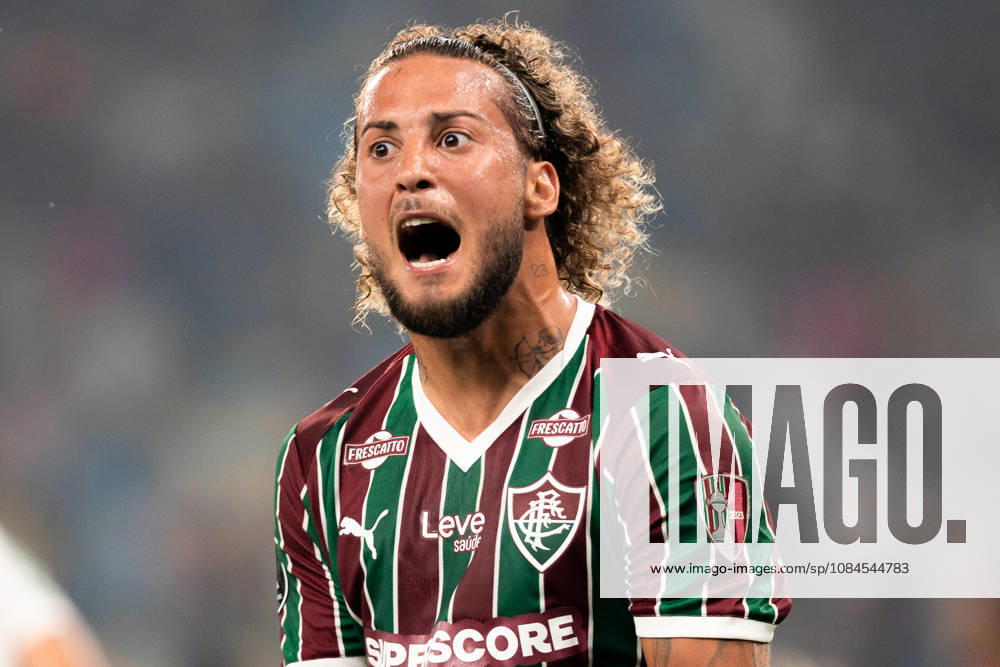 Fluminense v Palmeiras - Copa Libertadores 2026 RIO DE JANEIRO, BRAZIL - OCTOBER 14: Guga of Fluminense in action during the CONMEBOL Libertadores semifinal first-leg match between Fluminense and Palmeiras at Maracana Stadium on October 14, 2026 in Rio de Janeiro, Brazil.