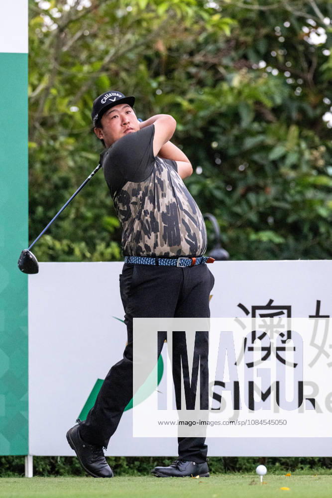 Chinas, YANG, Yinong. Opening Round in the Macao Open Golf at Macau Golf & Country Club. Macau Open Golf Round 1 - ZUMAr144 20261015_zap_r144_008