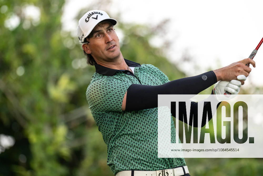 Scotland s, Ollie ROBERTS.Opening Round in the Macao Open Golf at Macau Golf & Country Club. Macau Open Golf Rd 1 - ZUMAr144 20261015_zap_r144_035