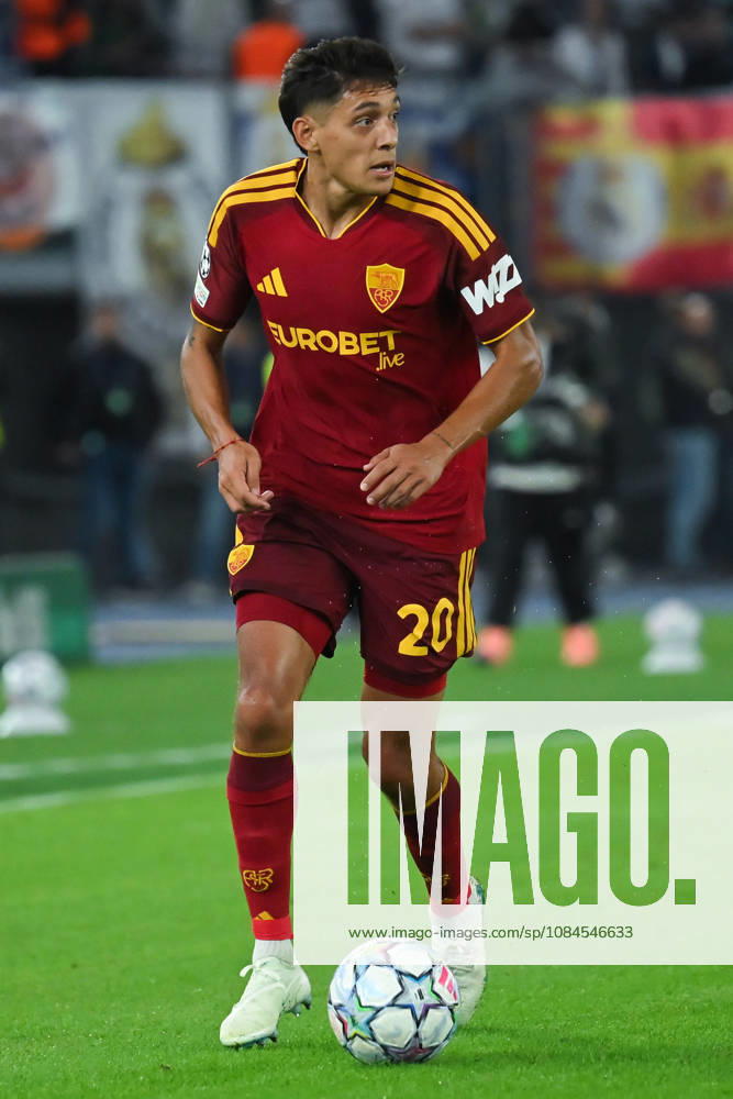 2026,Roma-Real Madrid Nahuel Molina of Roma during the Champions League match Championship phase Matchday 2 Roma-Real Madrid at the Stadio Olimpico. Rome (Italy), October 14, 2026Imago-Images Emmefoto