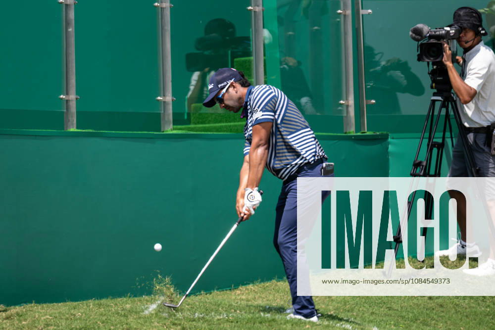Guatemala s, Jose TOLEDO misses the 18th green ending in the hospitality stand. He opts for a drop in the Drop Zone..Opening Round in the Macao Open Golf at Macau Golf & Country Club. Macau Open Golf Rd 1 - ZUMAr144 20261015_zap_r144_124