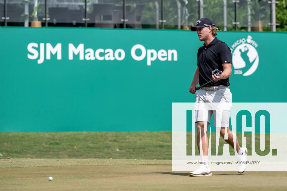 Australia s, Jed MORGAN on the 18th Green .Opening Round in the Macao Open Golf at Macau Golf & Country Club. Macau Open Golf Rd 1 - ZUMAr144 20261015_zap_r144_137