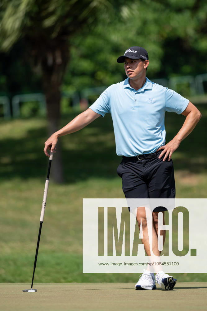 Hong KongÃ¢â‚¬â ¢s Matthew CHEUNG on the 9th green for their round.Opening Round in the Macao Open Golf at Macau Golf & Country Club. Coloane China - ZUMAr144 20261015_zap_r144_159