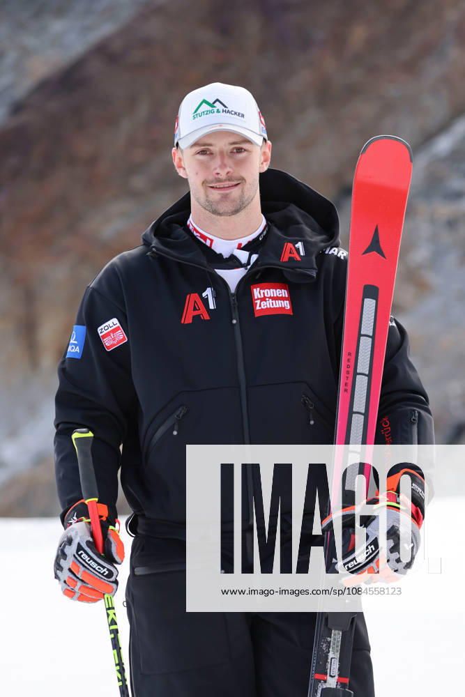 ALPINE SKIING - Ski Austria, training SOELDEN,AUSTRIA,15.OCT.26 - ALPINE SKIING - Ski Austria, giant slalom, training and qualification. Image shows Joshua Sturm (AUT). GEPAxpictures xMathiasxMandl
