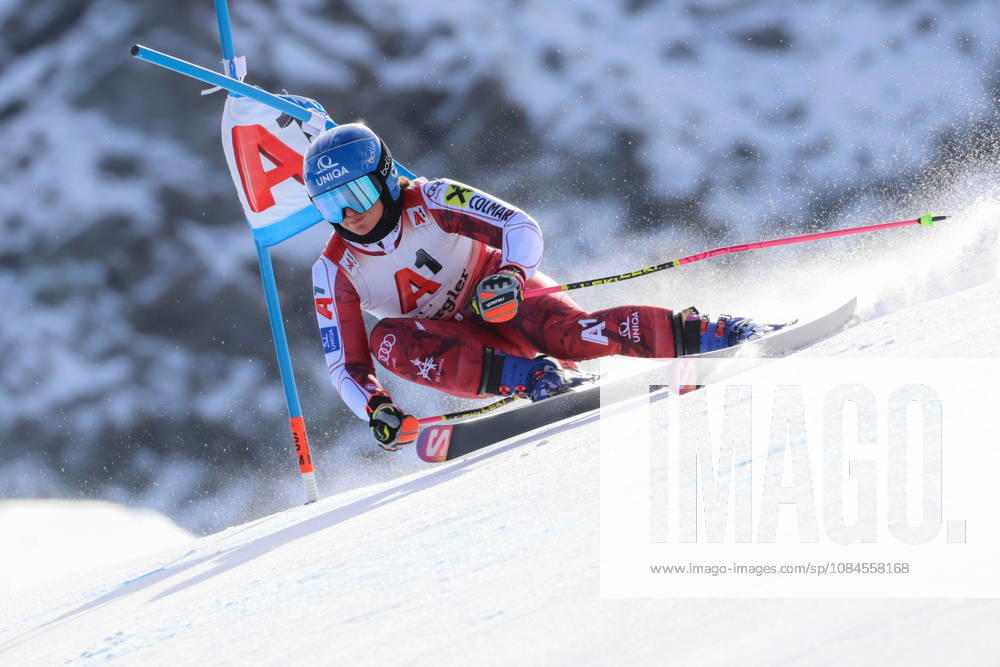 ALPINE SKIING - Ski Austria, training SOELDEN,AUSTRIA,15.OCT.26 - ALPINE SKIING - Ski Austria, giant slalom, training and qualification. Image shows Viktoria Buergler (AUT). GEPAxpictures xMathiasxMandl