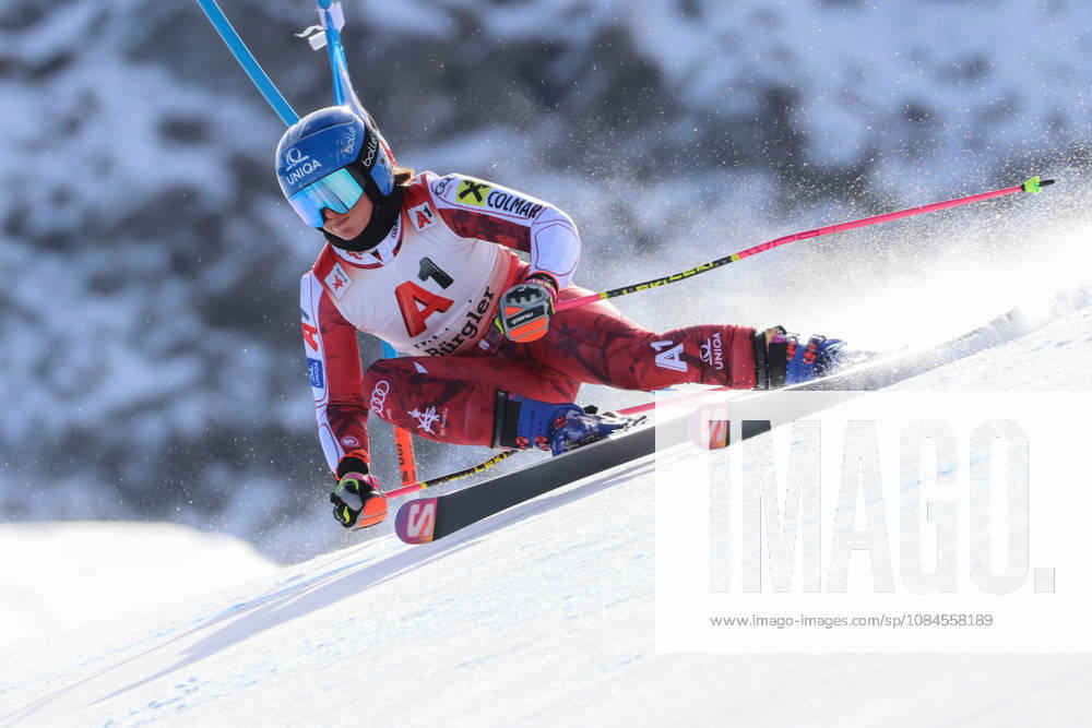 ALPINE SKIING - Ski Austria, training SOELDEN,AUSTRIA,15.OCT.26 - ALPINE SKIING - Ski Austria, giant slalom, training and qualification. Image shows Viktoria Buergler (AUT). GEPAxpictures xMathiasxMandl