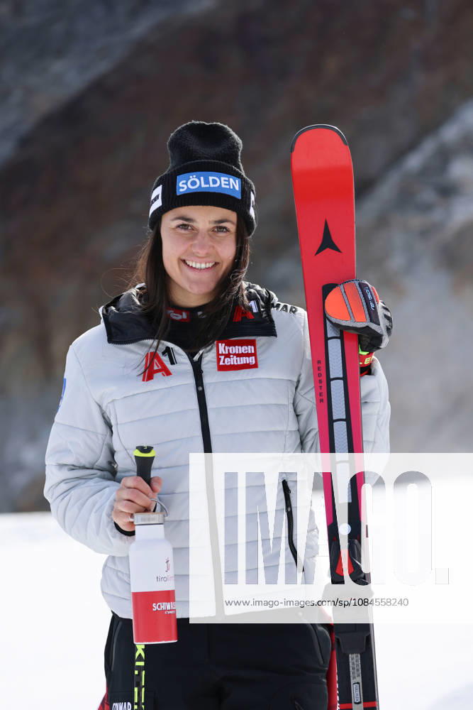 ALPINE SKIING - Ski Austria, training SOELDEN,AUSTRIA,15.OCT.26 - ALPINE SKIING - Ski Austria, giant slalom, training and qualification. Image shows Franziska Gritsch (AUT). GEPAxpictures xMathiasxMandl