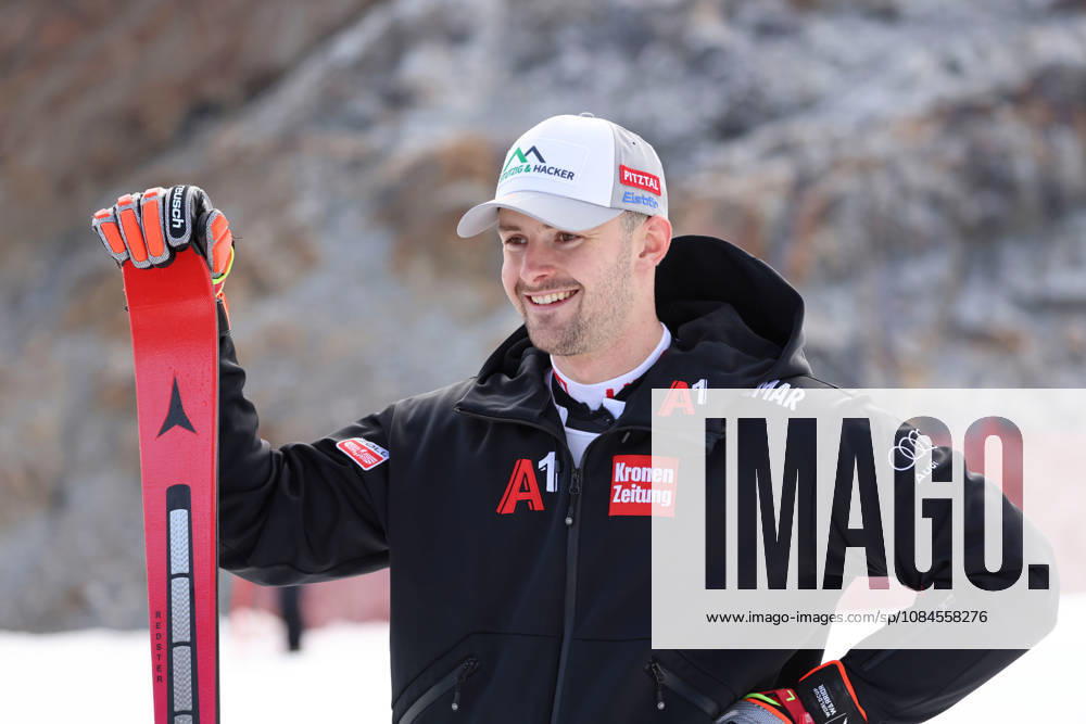ALPINE SKIING - Ski Austria, training SOELDEN,AUSTRIA,15.OCT.26 - ALPINE SKIING - Ski Austria, giant slalom, training and qualification. Image shows Joshua Sturm (AUT). GEPAxpictures xMathiasxMandl