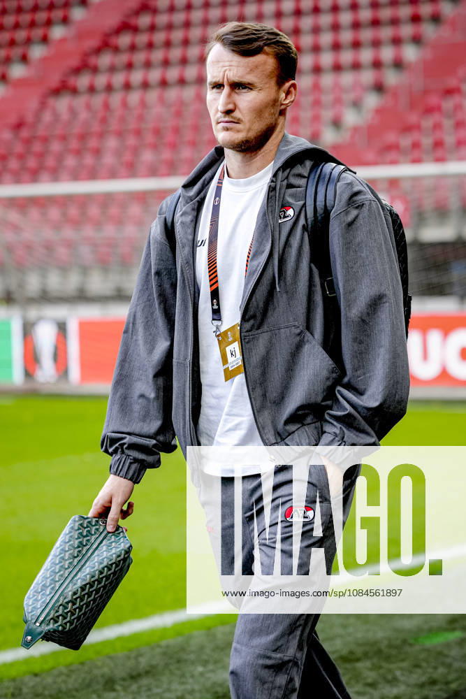 ALKMAAR - AAZ Alkmaar midfielder Peer Koopmeiners during the UEFA Europa League match between AZ and Hapoel Beer-Sheva in AFAS stadion on 15 October 2026 in Alkmaar, Nederland. ED VAN DE POL EYE4IMAGES DeFodi Images -