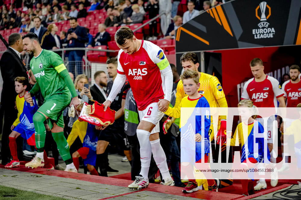 ALKMAAR - AZ Alkmaar midfielder Peer Koopmeiners during the UEFA Europa League match between AZ and Hapoel Beer-Sheva in AFAS stadion on 15 oktober 2026 in Alkmaar, Nederland. ED VAN DE POL EYE4IMAGES DeFodi Images -