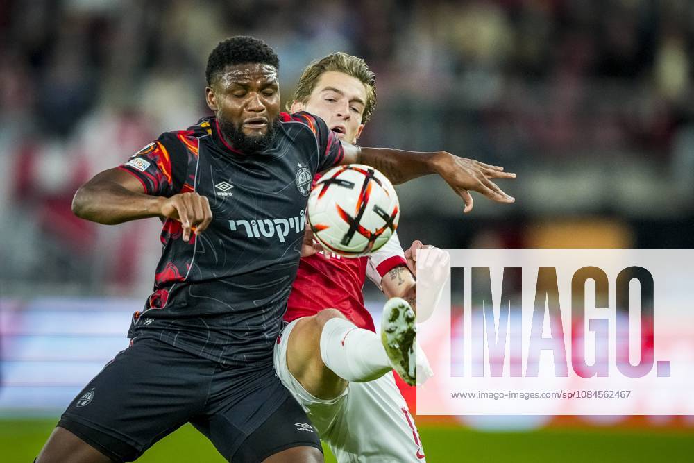 ALKMAAR , 15-10-2026, AFAS Stadion , season 2026 2027 , UEFA Europa League League phase , match between AZ and Hapoel Beer-Sheva , Picture shows Hapoel Beer-Sheva player Lucas Ventura and AZ player Valdemar Andreasen AZ - Hapoel Beer-Sheva x208448345x